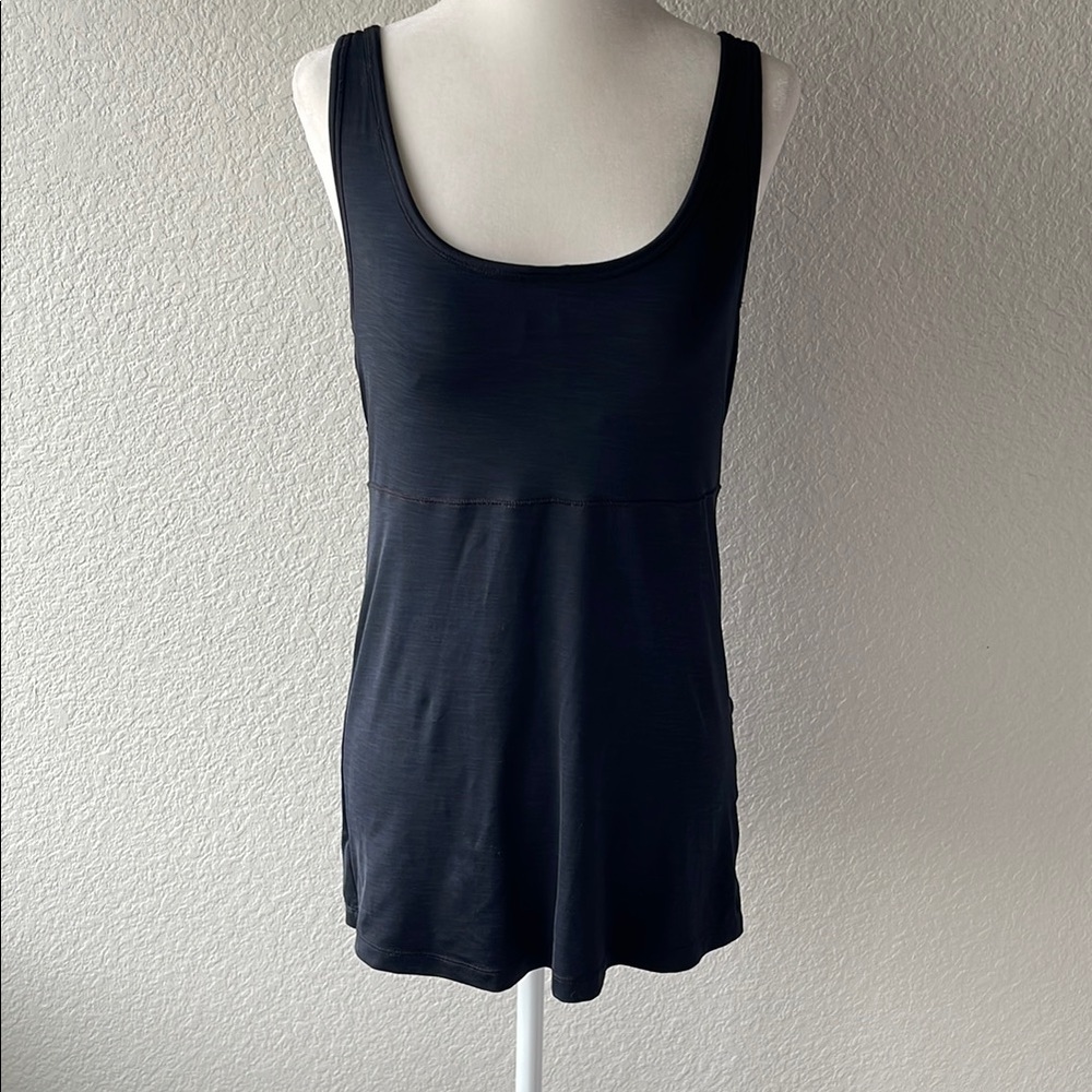 LOLE Yoga/Exercise Black Top Sleeveless Criss Cross Back Draping Straps Size L